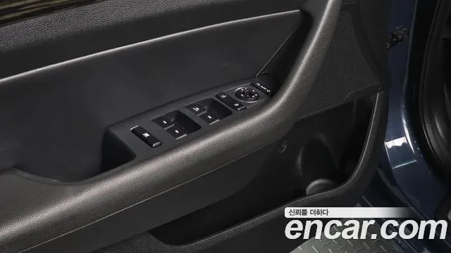 Hyundai Sonata 2016 — фото 17