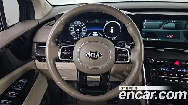 Kia Canival 2021 — фото 13