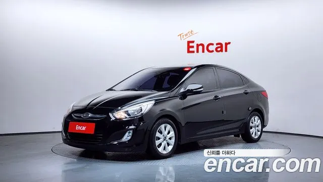 Hyundai Accent 2017 — фото 1