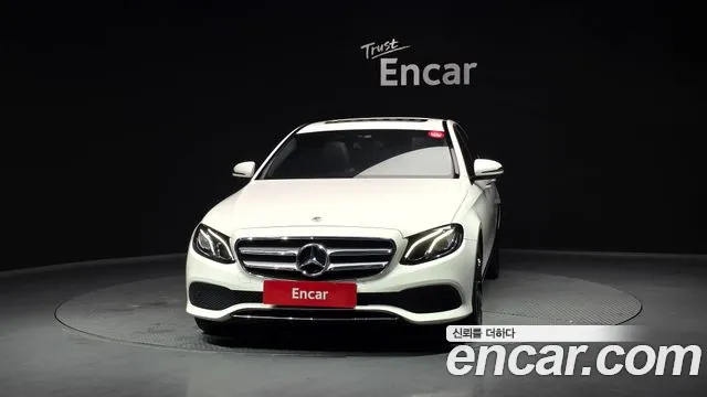 Mercedes-Benz E-Class 2018 — фото 3