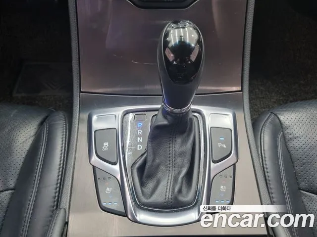 Hyundai Grandeur 2015 — фото 12