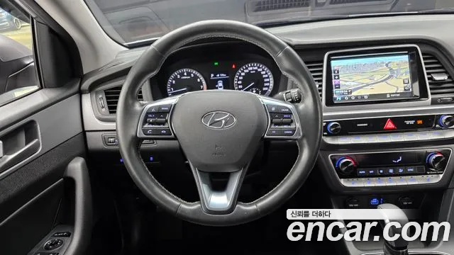 Hyundai Sonata 2018 — фото 14