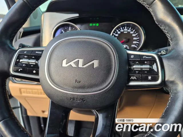 Kia Canival 2022 — фото 16