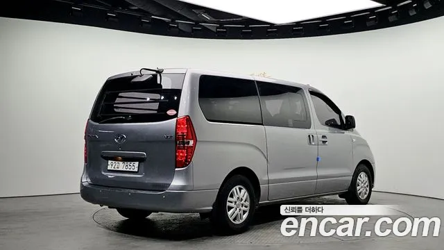 Hyundai Starex 2017 — фото 2