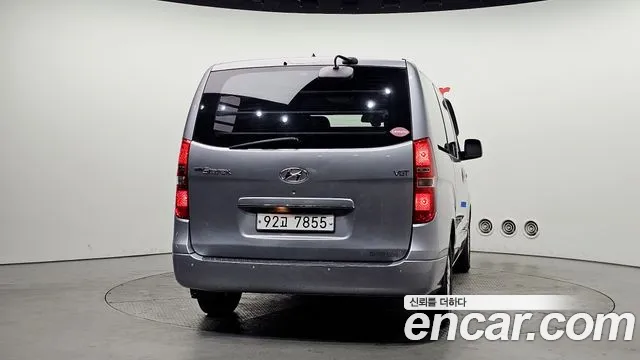 Hyundai Starex 2017 — фото 4