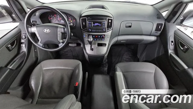 Hyundai Starex 2017 — фото 7
