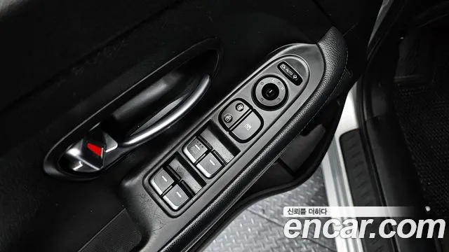 Kia Carens 2016 — фото 14