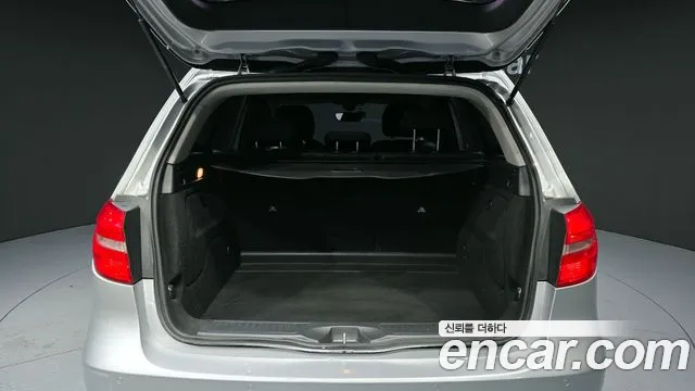 Mercedes-Benz B-Class 2013 — фото 20