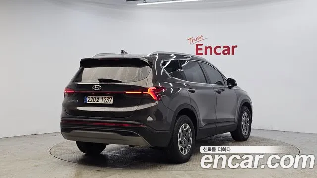Hyundai Santafe 2023 — фото 2