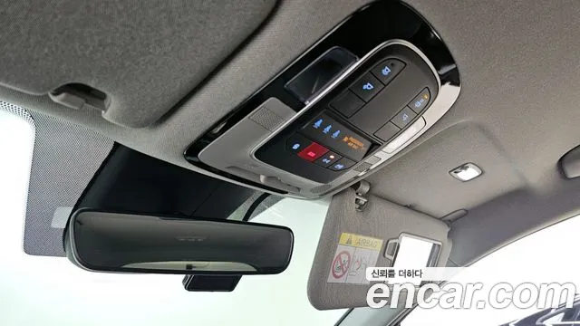 Hyundai Santafe 2023 — фото 19