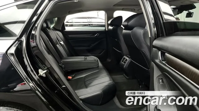 Honda Accord 2018 — фото 12