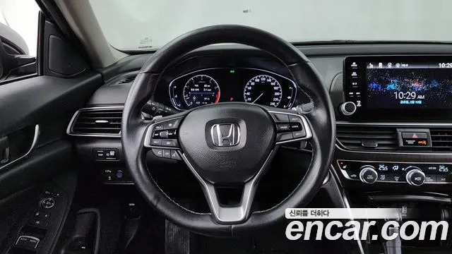 Honda Accord 2018 — фото 13
