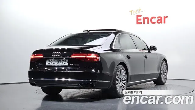 Audi A8 2016 — фото 1