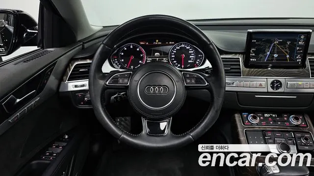 Audi A8 2016 — фото 12