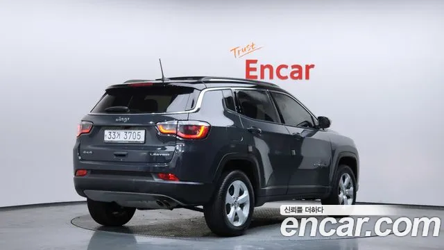 Jeep Compass 2018 — фото 2