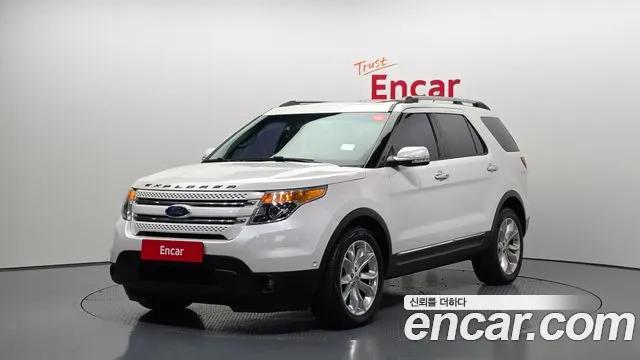 Ford Explorer 2015 — фото 1