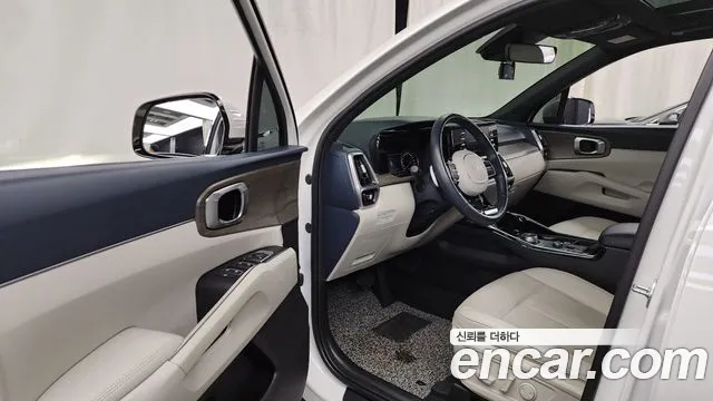 Kia Sorento 2022 — фото 10