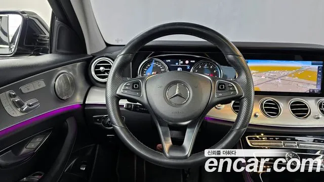 Mercedes-Benz E-Class 2018 — фото 13