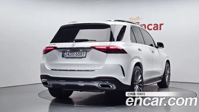 Mercedes-Benz GLE-Class 2024 — фото 2