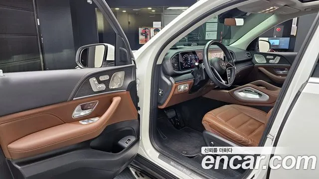 Mercedes-Benz GLE-Class 2024 — фото 11