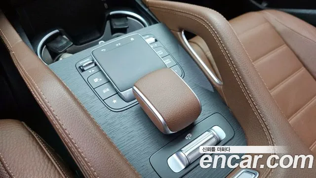 Mercedes-Benz GLE-Class 2024 — фото 16