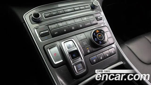Hyundai Santafe 2022 — фото 9