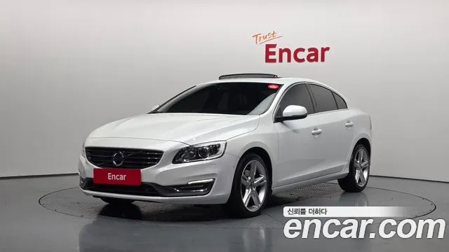 Volvo S60 2018 — фото 1