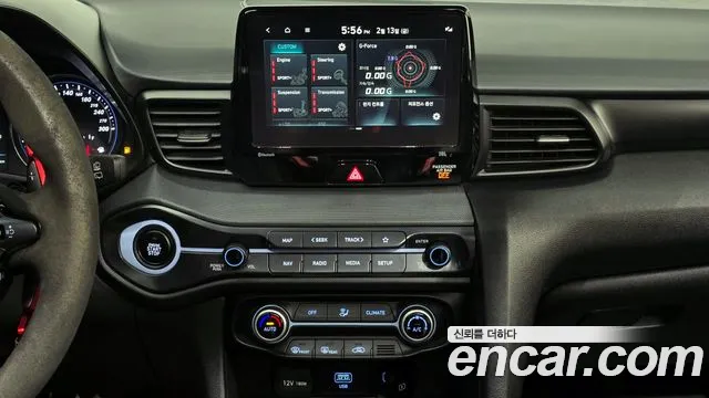 Hyundai Veloster 2023 — фото 17