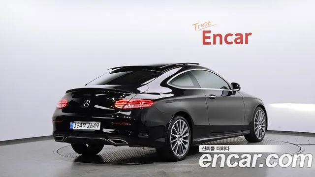 Mercedes-Benz C-Class 2023 — фото 2
