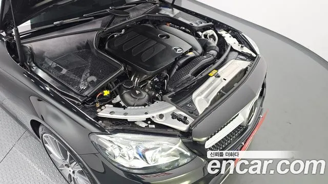 Mercedes-Benz C-Class 2023 — фото 6