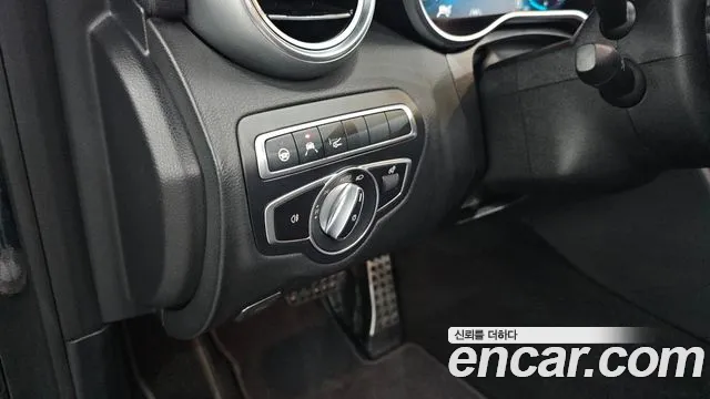 Mercedes-Benz C-Class 2023 — фото 16