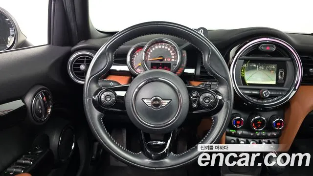 Mini Cooper 2017 — фото 13