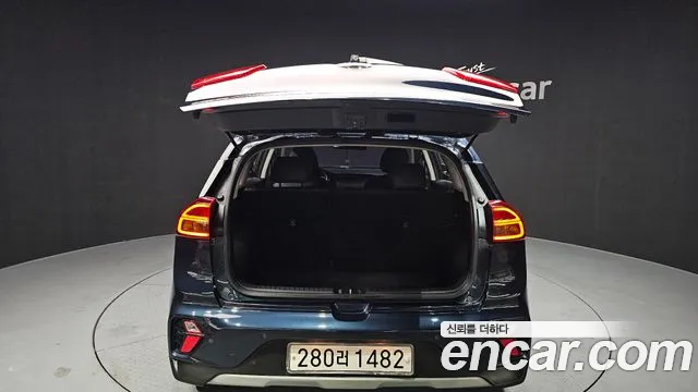 Kia Niro 2020 — фото 20