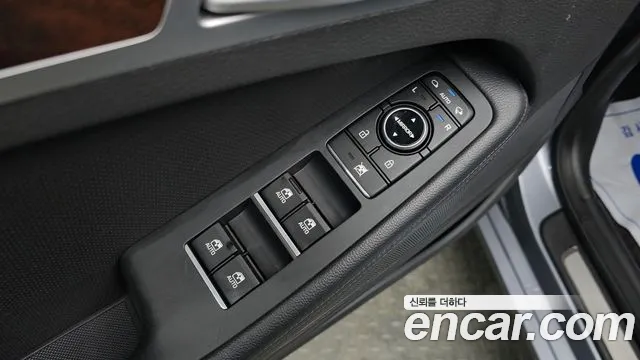 Hyundai Genesis 2014 — фото 13