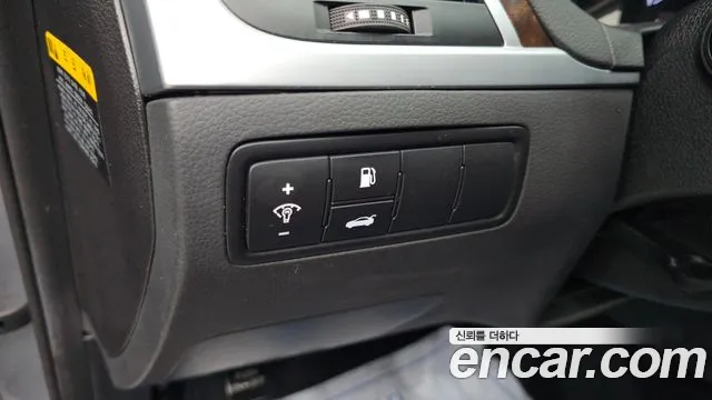 Hyundai Genesis 2014 — фото 14