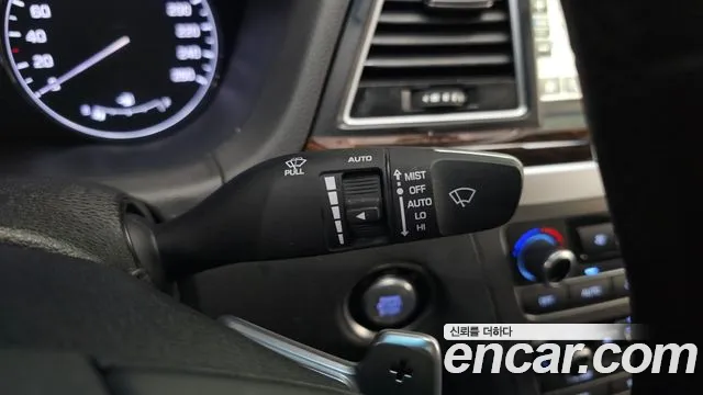 Hyundai Genesis 2014 — фото 18