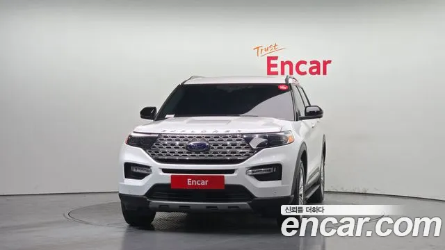 Ford Explorer 2022 — фото 3