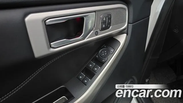 Ford Explorer 2022 — фото 14