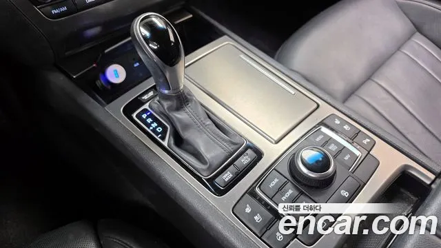 Hyundai Genesis 2016 — фото 9