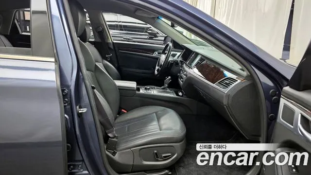 Hyundai Genesis 2016 — фото 11