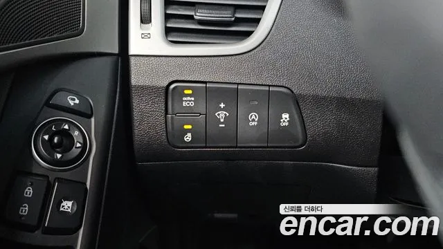 Hyundai AVANTE 2014 — фото 15