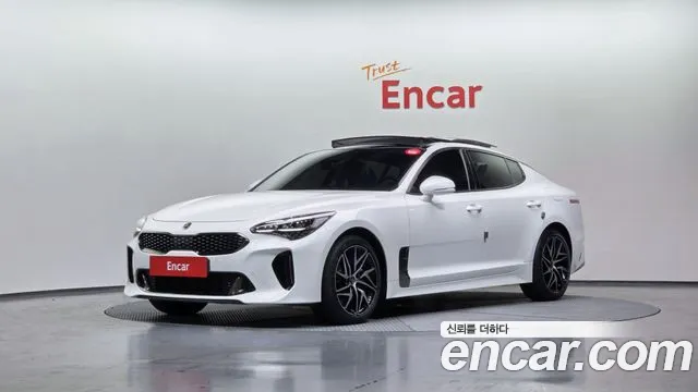 Kia Stinger 2021 — фото 1