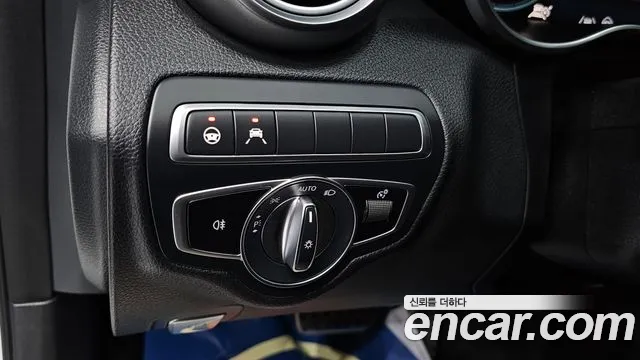 Mercedes-Benz C-Class 2021 — фото 13