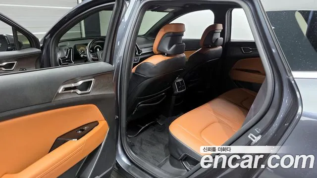 Kia Sportage 2022 — фото 11