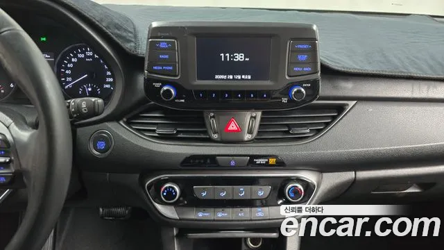 Hyundai i30 2018 — фото 14