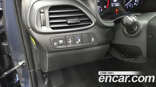 Hyundai i30 2018 — фото 15
