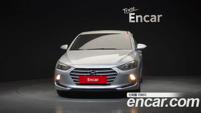 Hyundai AVANTE 2018 — фото 3