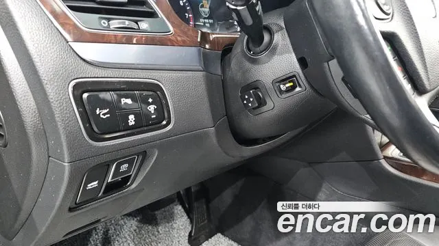 Hyundai Equus 2015 — фото 13