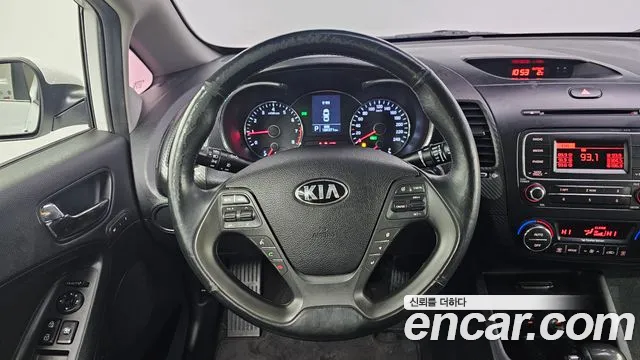 Kia K3 2015 — фото 13
