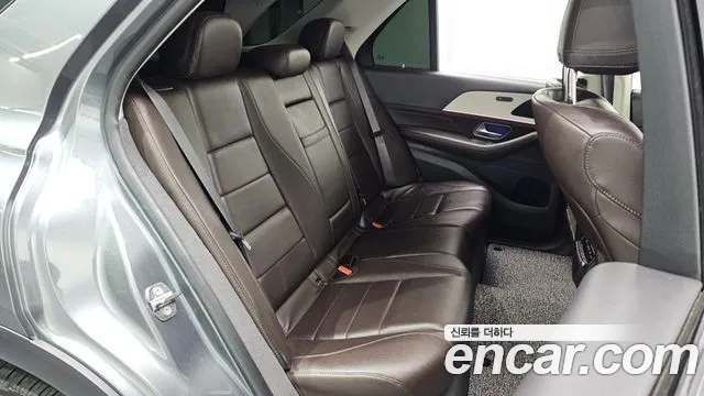 Mercedes-Benz GLE-Class 2019 — фото 12